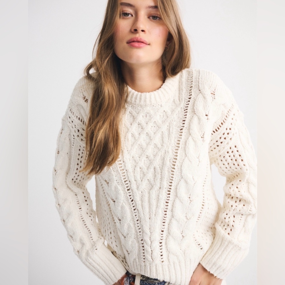 Abercrombie & Fitch Textural Stitch Cable Crew Sweater
